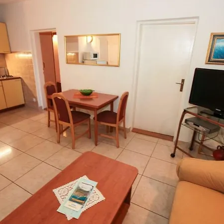 Garden Apartment Orebic