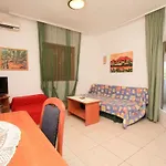 Garden Apartment Orebic